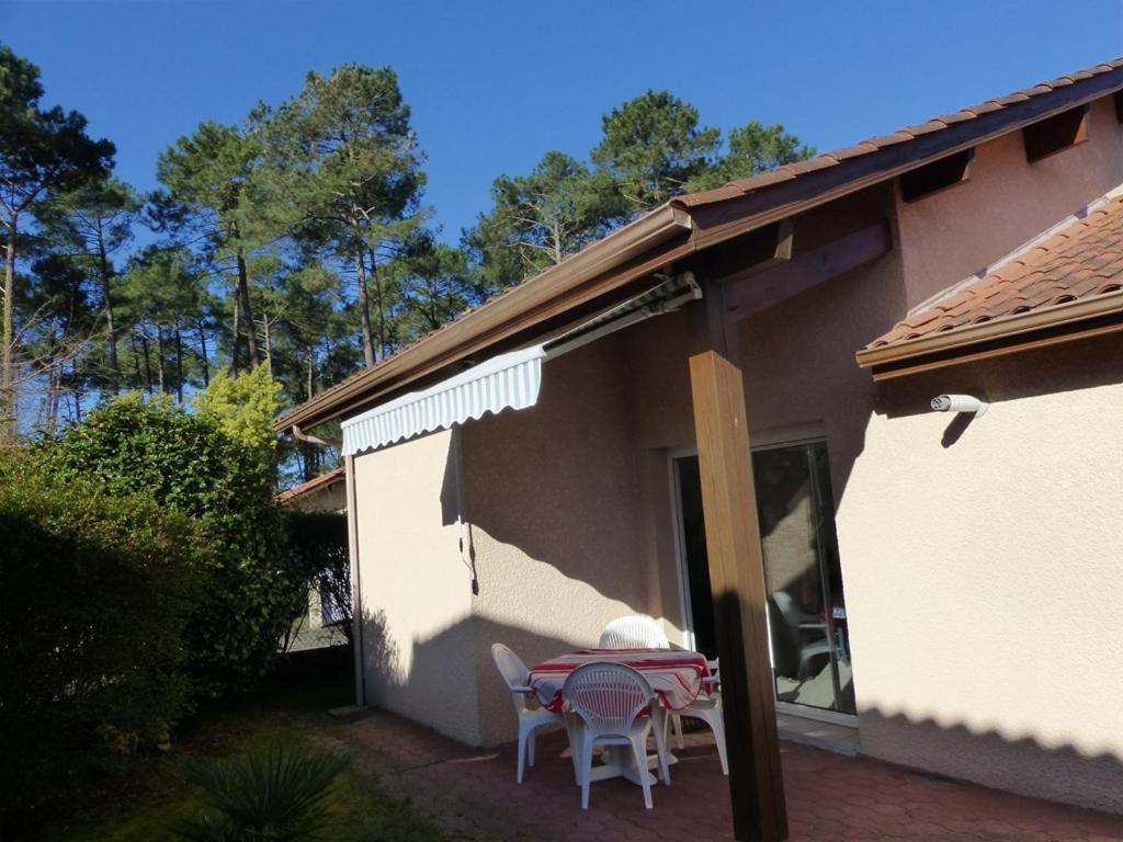 CAPBRETON Résidence LE BOSQUET AUX ECUREUILS Villa avec piscine en copropriété Extérieur photo